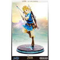 First4Figures Zelda 10" Link Breath of the Wild PVC Statue Damaged Box