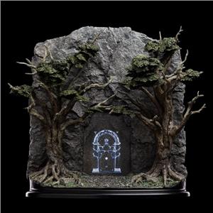 WETA Workshop Lord of the Rings Dwarven Doors of Durin Polystone Statue Diorama