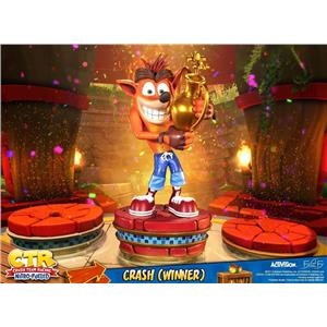 First4Figures Crash Team Racing Nitro-Fueled - Crash Winner Standard Ed SEALED