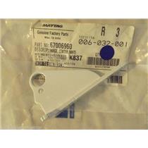 KENMORE JENN AIR REFRIGERATOR 67006960 Hinge, Center (white)  NEW IN BOX