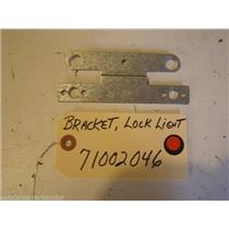 JENN-AIR MAYTAG STOVE 71002046  Bracket, Lock Light  USED PART