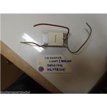 FRIGIDAIRE  STOVE 316001748 316078205 INDICATOR LIGHT W/BRACKET  USED