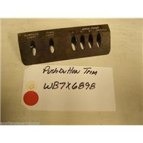 GE OVEN WB7X6898 PUSH BUTTON TRIM USED PART ASSEMBLY