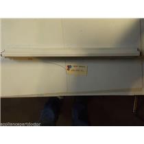 MAGIC CHEF STOVE 7701P105-60 Handle, Door (wht) USED part