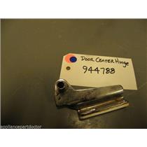 KENMORE REFRIGERATOR 944788 Door Center Hinge  USED PART