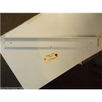 AMANA STOVE   315945W Trim, Door Top (wht)     used part