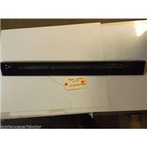 GE STOVE WB07X10169 Trim Vent & Clip  USED