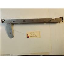 WHIRLPOOL STOVE 9782033 Hinge, Door L OR R  used