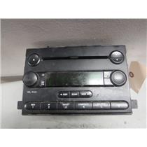 2005 - 07 FORD F250 F350 XLT LARIAT STEREO CD PLAYER ( OEM )