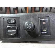 2004 2005 TOYOTA RAV4 2.4 L 4CYL AUTO 4X4 OEM MIRROR / SECURITY SWITCH