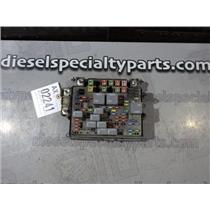 2004 2005 GMC 2500 3500 6.6 LLY DIESEL ZF6 MANUAL 4X4 FUSE BOX 15177120-02