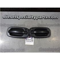 2004 2005 GMC 2500 3500 6.6 LLY DIESEL ZF6 4X4 OEM EXTERIOR DOOR HANDLES (PAIR)