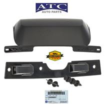 12499697 NEW Trailer Hitch Closeout Cover Black for 2007-14 Suburban Tahoe Yukon