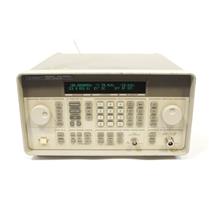 HP / Agilent 8648C Synthesized Signal Generator 9 kHz - 3200 MHz