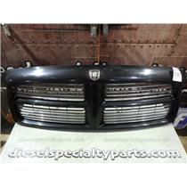 2004 2005 DODGE RAM 1500 5.7 HEMI AUTO 4X4 OEM BLACK SPORT GRILLE WITH DEFLECTOR