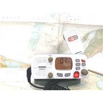 Boaters' Resale Shop of TX 2411 0177.02 HUMMINBIRD VHF255SW MARINE VHF RADIO