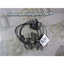 2008 2009 GMC SIERRA 3500 6.6 LMM DIESEL AUTO 4X4 HOOD LATCH / RELEASE HANDLE