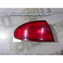 2003 2004 BUICK REGAL SEDAN LS 3.8 V6 AUTO OEM RIGHT PASSENGER SIDE TAIL LIGHT