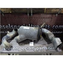 2004 2005 FORD F750 CAB CAT C7 DIESEL 6-SP OE AIR FILTER / PIPING / INTAKE TUBES