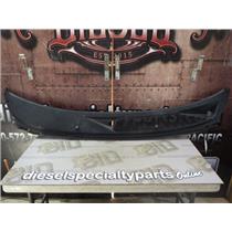 2004 2005 FORD F750 CAB CAT C7 DIESEL 6-SPEED MANUAL OEM WIPER COWL COVER