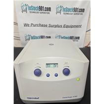 Eppendorf 5702 Bench Top Centrifuge