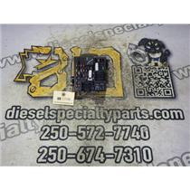 1999 2000 GMC SIERRA 2500 6.0 AUTO 4X4 EXT CAB INTERIOR FUSE JUNCTION BOX OEM
