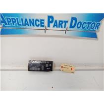WHIRLPOOL STOVE 8524300 CONTROL BOARD USED