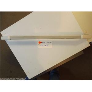 KITCHENAID STOVE 9750705 Handle, Door (white) USED