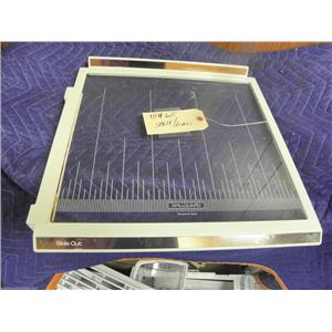 WHIRLPOOL REFRIGERATOR 1114625 GLASS SLIDING SHELF USED PART ASSEMBLY F/S