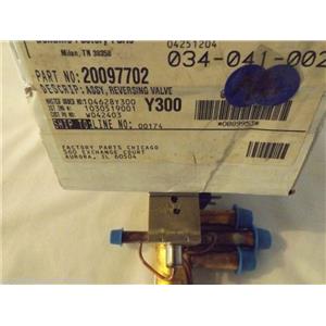 AMANA GOODMAN AIR CONDITIONER 20097702 REVERSING VALVe  NEW IN BOX