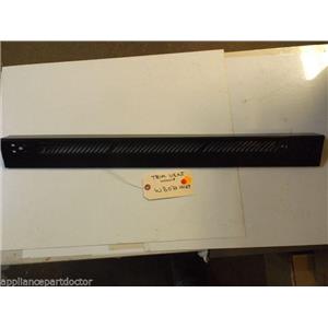 GE STOVE WB07X10169 Trim Vent & Clip  USED