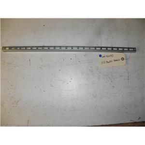GE REFRIGERATOR WR72X93 TRACK CENTER FF USED PART ASSEMBLY FREE SHIPPING