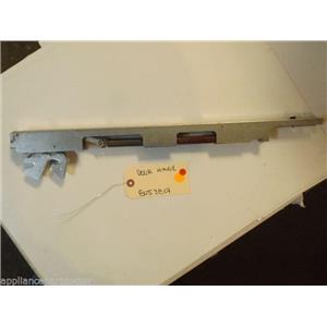 WHIRLPOOL STOVE 8053807 Hinge, Door    used