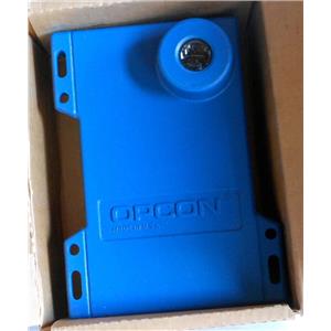 OPCON 1240B-1X1 100753 PHOTOEYE, PHOTOELECTRIC SENSOR SCANNER - NEW SURPLUS w/GU