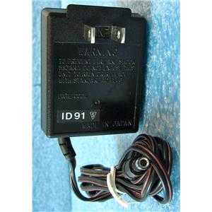 EIKI 620S AC ADAPTER POWER SUPPLY, AC DC, 6VDC 200mA OUTPUT, 6 VOLTS DC 200 mA