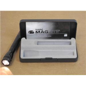 Mag Instrument M2A01L Black Mini Maglite Flashlight w/Hard Case & 2-AA Batteries