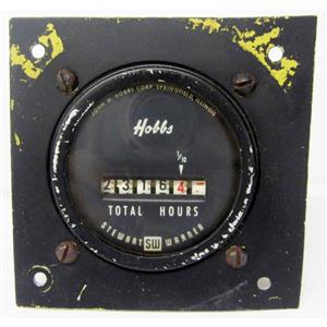 HOBBS, STEWART WARNER M-5611 6/12V TIME GAUGE IN TOTAL HOURS