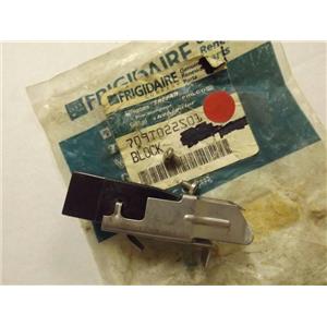 FRIGIDAIRE TAPPAN STOVE 709T022S01 TERMINAL BLOCK NEW