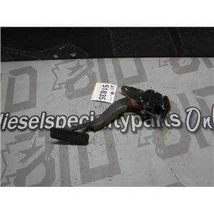 2001 - 2004 CHEVROLET LT 2500 6.6 LB7 DIESEL DURAMAX AUTO FUEL PEDAL OEM