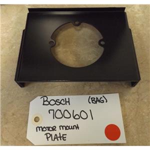 BOSCH STOVE 700601 MOTOR MOUNT PLATE  (NEW)