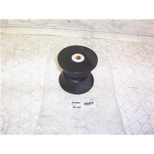 Boaters’ Resale Shop of TX 2202 1555.05 WINDLINE MARINE W-40 BOW ROLLER WHEEL