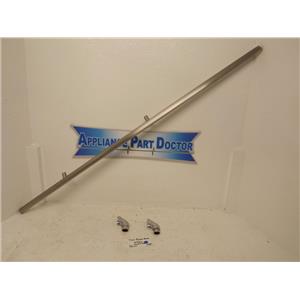 Dacor Refrigerator 103302 1563779 Door Handle Used