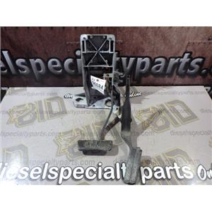 1995 - 1997 DODGE RAM 3500 2500 SLT 8.1 V10 AUTO 2WD OEM FUEL BRAKE PEDALS