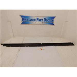 Bosch Range 479312 Right Trim Plate Used