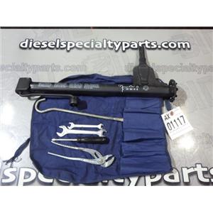 2001 2002 MERCEDES CLK320 SEDAN 3.2L 6CYL OEM WHEEL JACK TOOLS KIT FLAT REPAIR