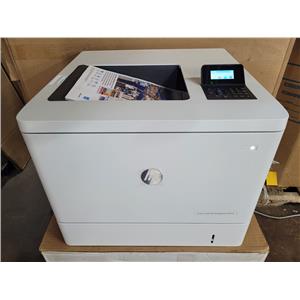 HP LASERJET M553DN COLOR PRINTER NEARLY NEW ONLY 321 PRINTOUTS. FULL HP TONERS.