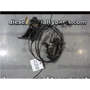 2009 2010 FORD F350 F250 XLT 6.4 DIESEL AUTO 4X4 OEM HOOD LATCH / CATCH / CABLE