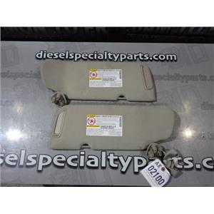 2004 2005 GMC 2500 3500 6.6 LLY DIESEL AUTO 4X4 INTERIOR SUNVISORS (BEIGE) PAIR