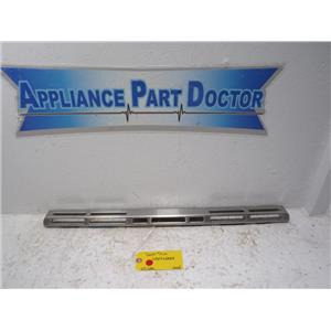 GE Cafe Range WB07X28818 Vent Trim Used