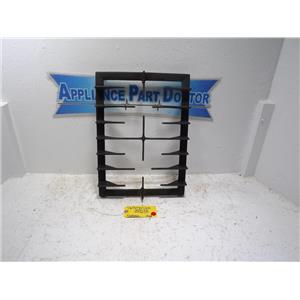 Electrolux Range 318361405 318361403 Top Burner Grate Used